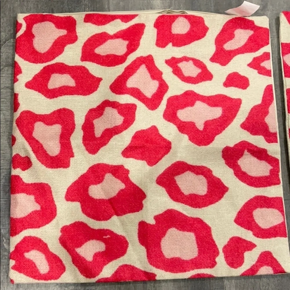 Natural Linen Pink Leopard Throw Pillow Cases (2)